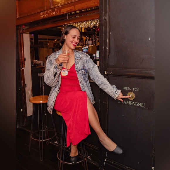 Meet your Posher, Tayleah ❤️🌞😇 - Picture 1 of 11